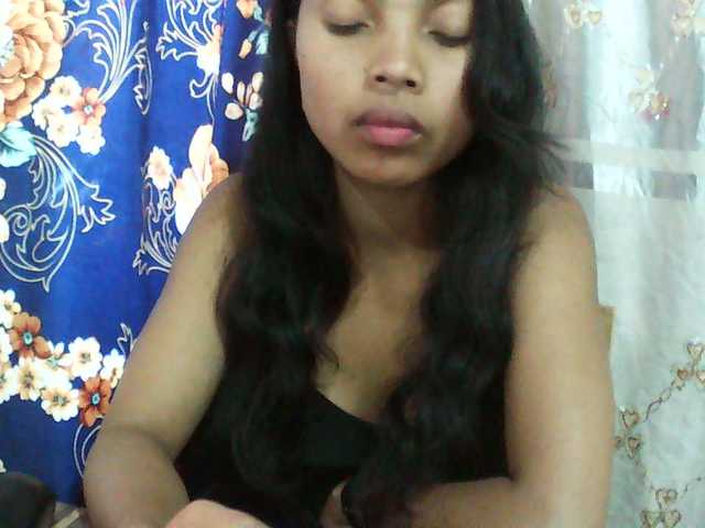 Eva-011 live cam on BongaCams