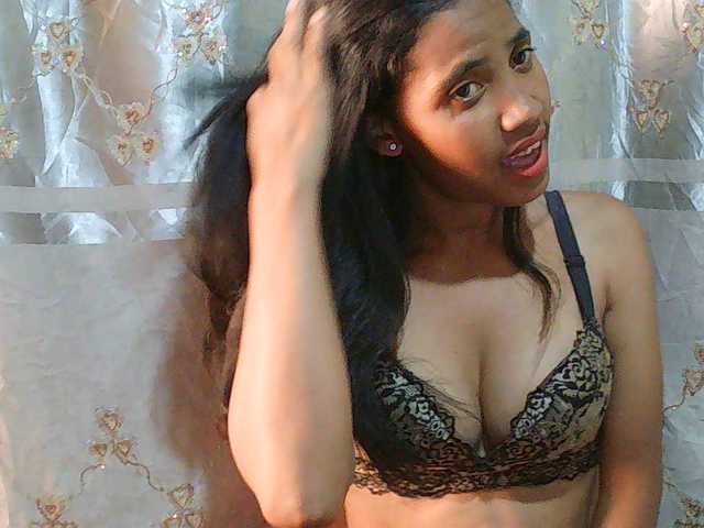 Eva-011 live cam on BongaCams