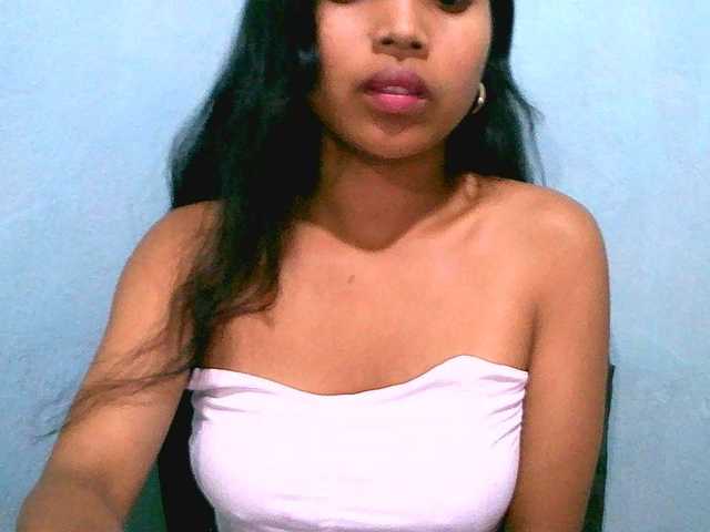 Eva-011 live cam on BongaCams