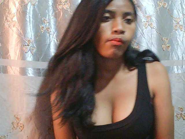 Eva-011 live cam on BongaCams