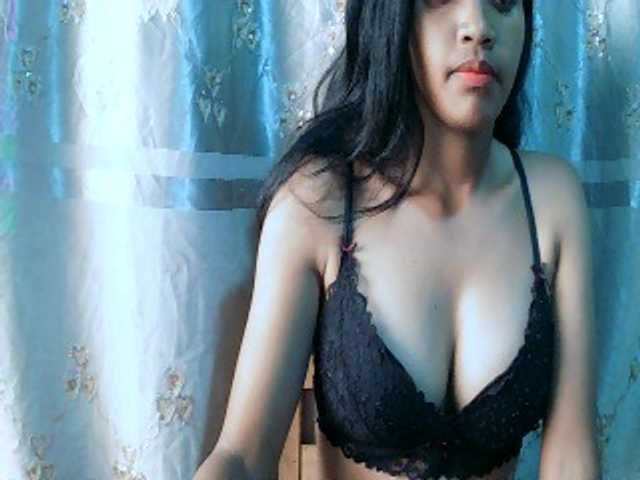 Eva-011 live cam on BongaCams