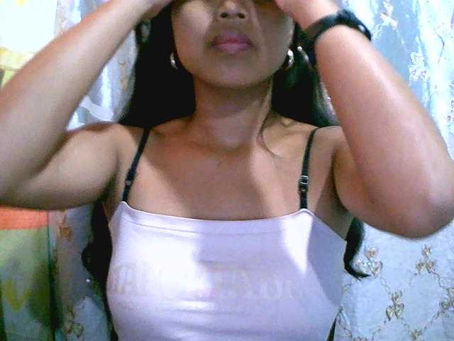 Eva-011 live cam on BongaCams