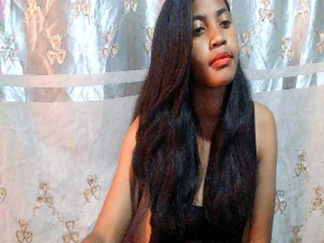 Eva-011 live cam on BongaCams