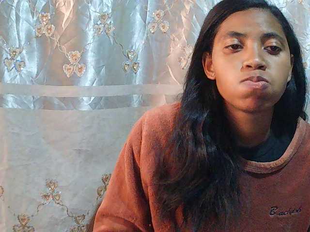 Eva-011 live cam on BongaCams