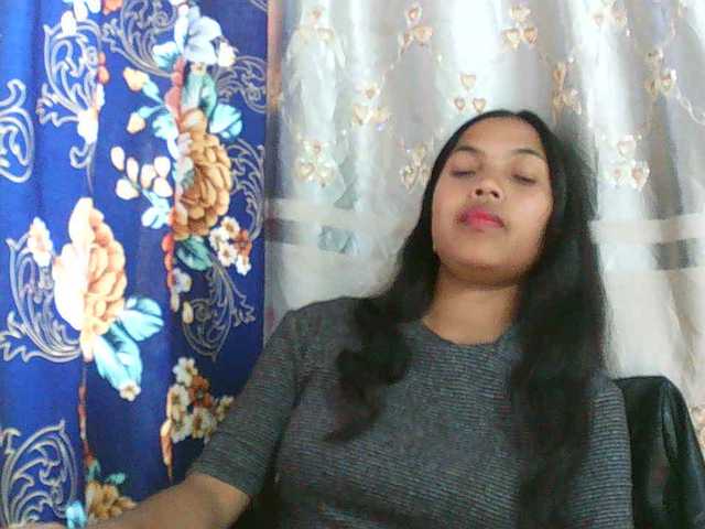 Eva-011 live cam on BongaCams