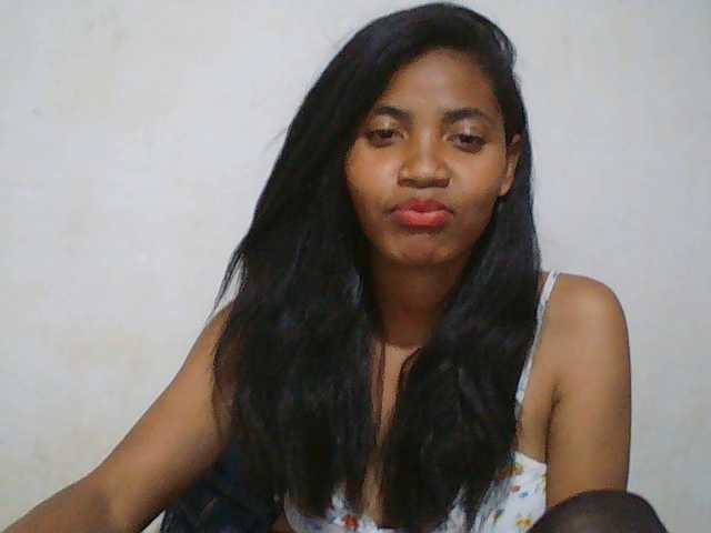 Eva-011 live cam on BongaCams