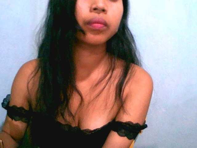Eva-011 live cam on BongaCams