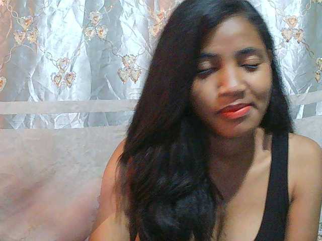 Eva-011 live cam on BongaCams