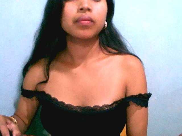 Eva-011 live cam on BongaCams