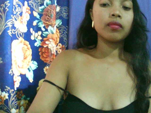 Eva-011 live cam on BongaCams
