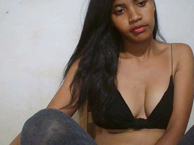 Eva-011 live cam on BongaCams