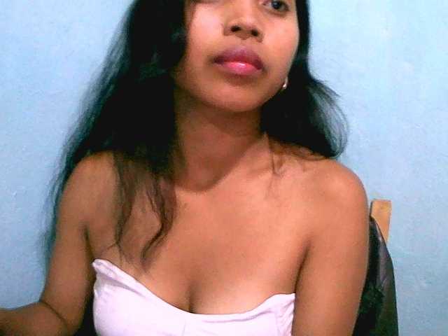 Eva-011 live cam on BongaCams