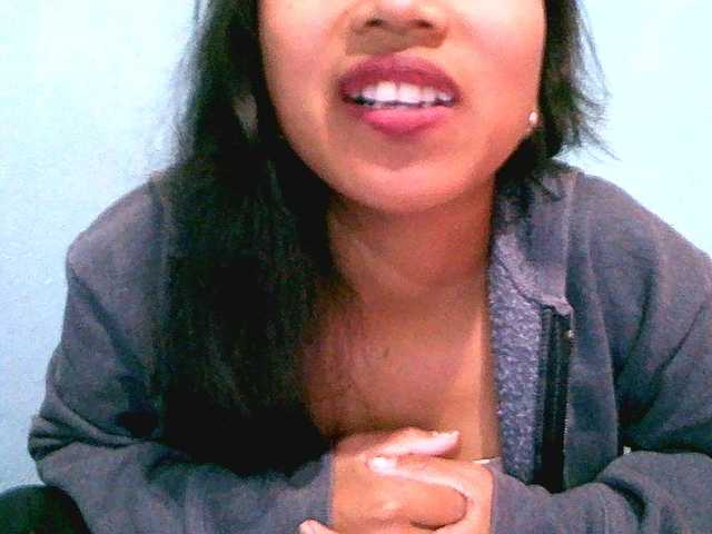 Eva-011 live cam on BongaCams