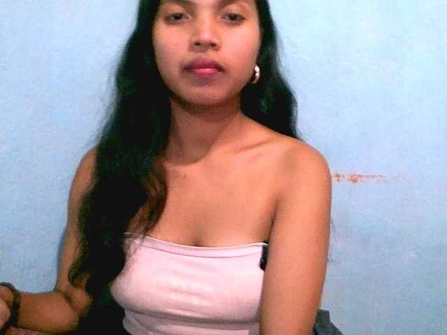 Eva-011 live cam on BongaCams