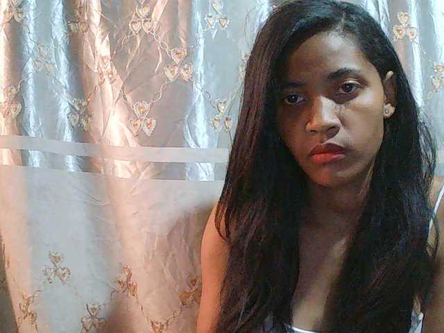 Eva-011 live cam on BongaCams