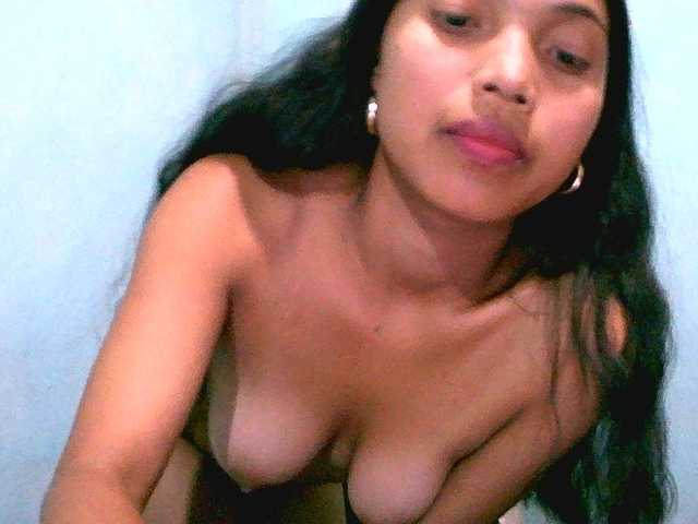 Eva-011 live cam on BongaCams