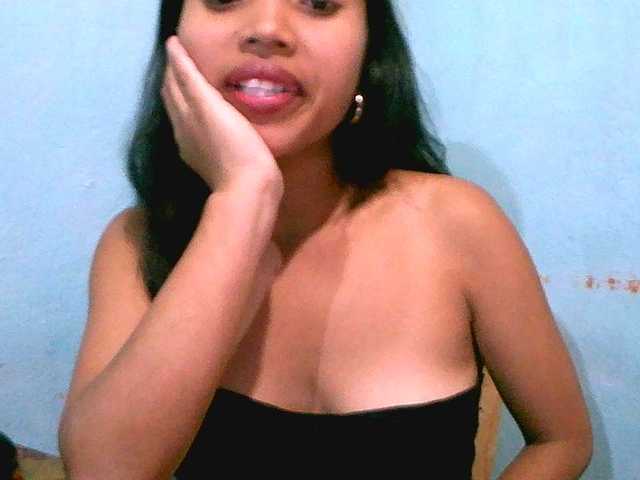 Eva-011 live cam on BongaCams