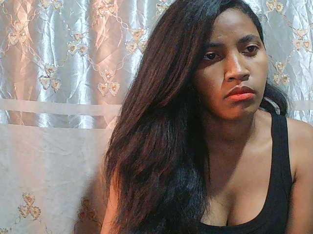 Eva-011 live cam on BongaCams