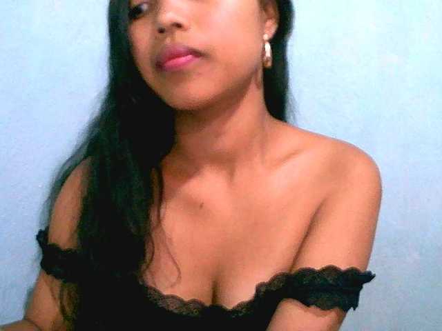 Eva-011 live cam on BongaCams