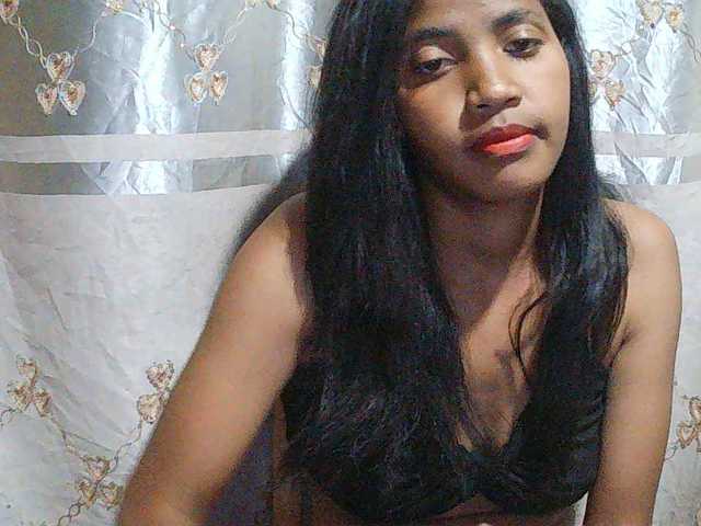 Eva-011 live cam on BongaCams