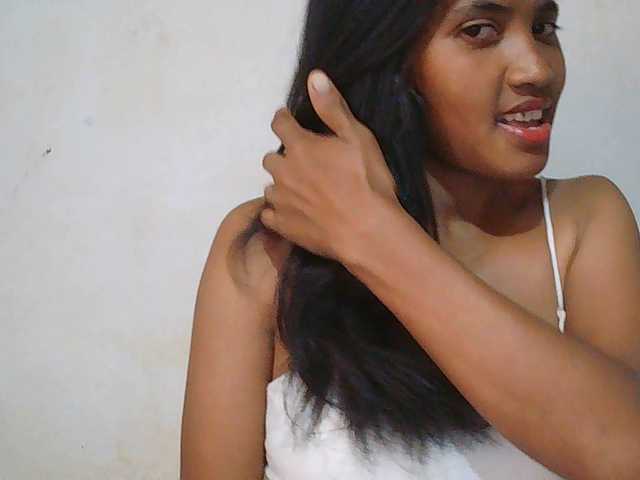 Eva-011 live cam on BongaCams