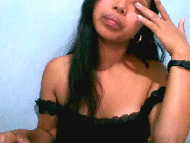 Eva-011 live cam on BongaCams