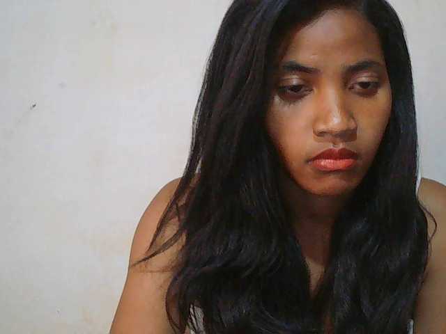 Eva-011 live cam on BongaCams