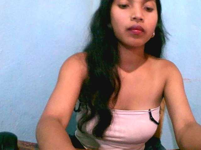 Eva-011 live cam on BongaCams