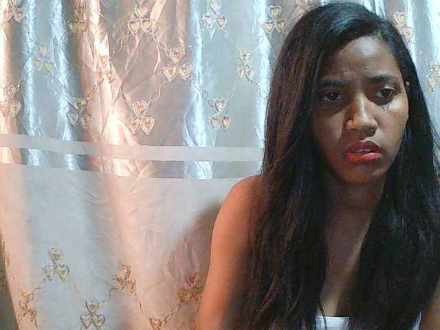 Eva-011 live cam on BongaCams