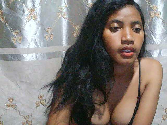 Eva-011 live cam on BongaCams