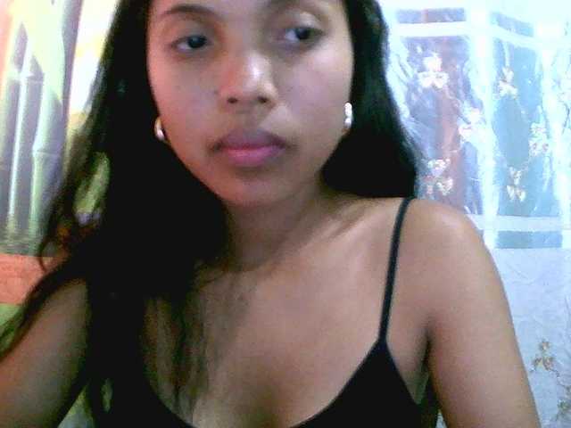 Eva-011 live cam on BongaCams