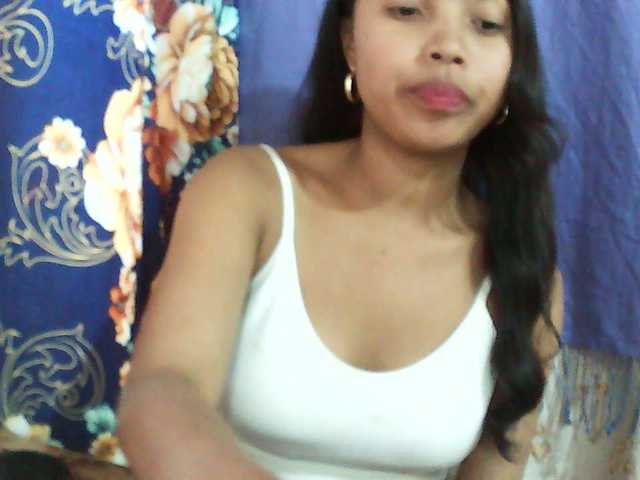 Eva-011 live cam on BongaCams