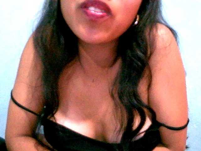 Eva-011 live cam on BongaCams