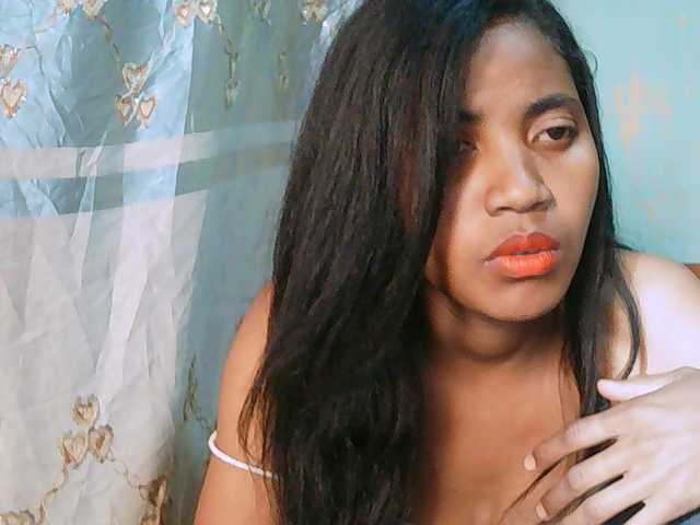 Eva-011 live cam on BongaCams