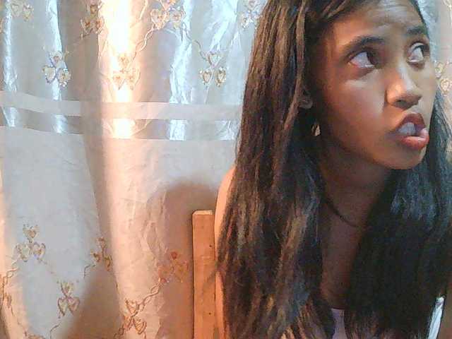 Eva-011 live cam on BongaCams