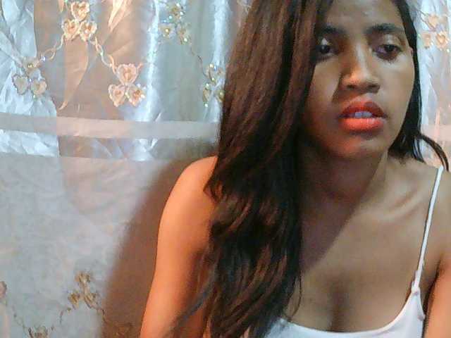 Eva-011 live cam on BongaCams