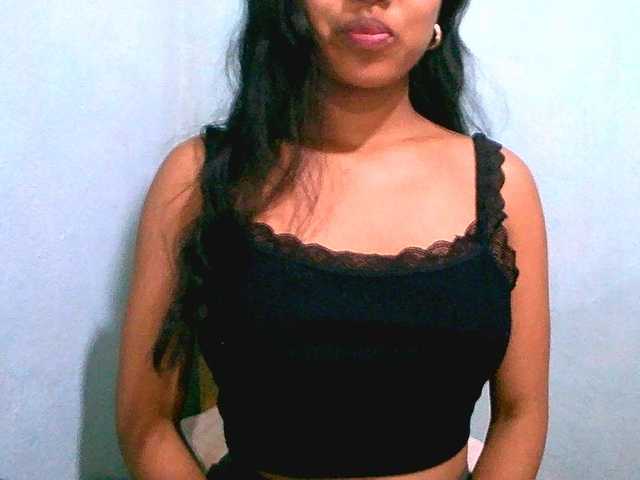 Eva-011 live cam on BongaCams