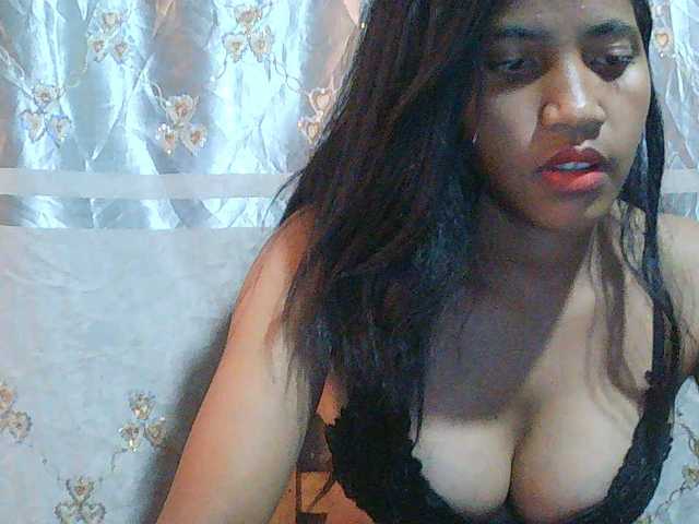Eva-011 live cam on BongaCams