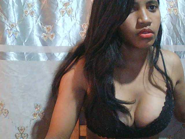 Eva-011 live cam on BongaCams