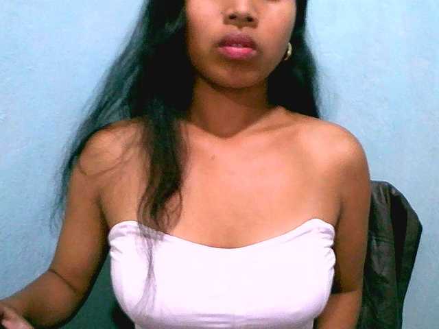 Eva-011 live cam on BongaCams