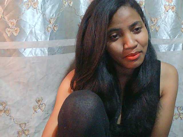 Eva-011 live cam on BongaCams