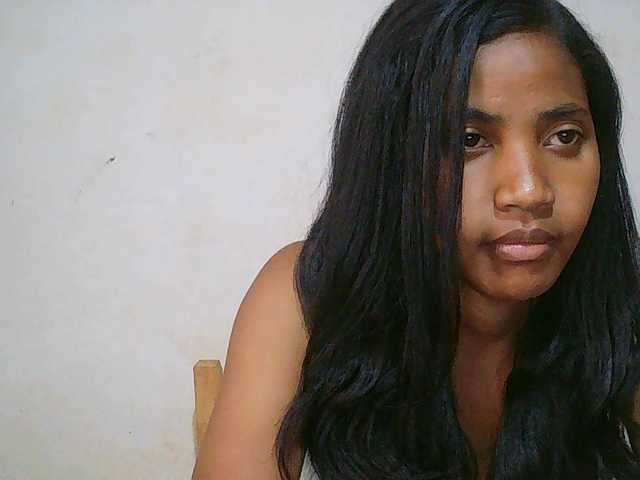 Eva-011 live cam on BongaCams