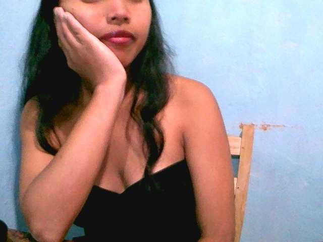 Eva-011 live cam on BongaCams
