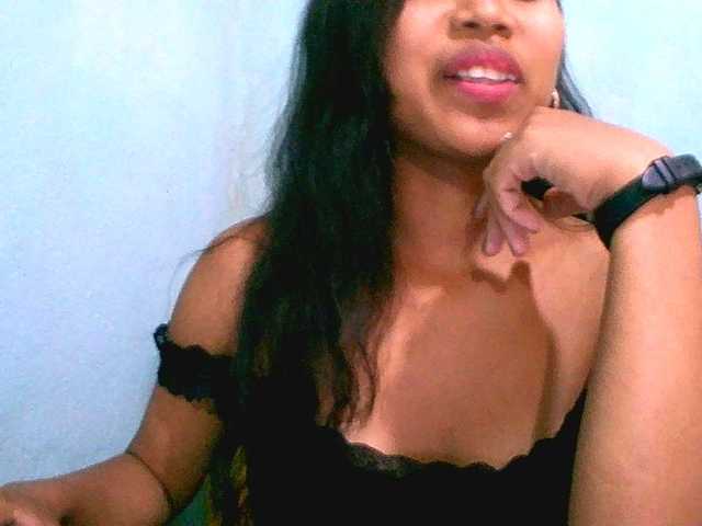 Eva-011 live cam on BongaCams