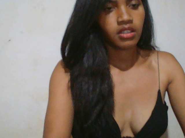 Eva-011 live cam on BongaCams