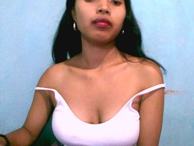 Eva-011 live cam on BongaCams
