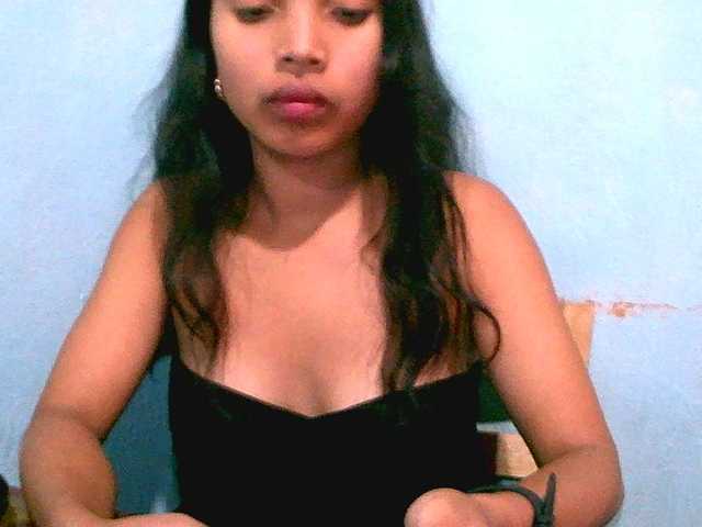 Eva-011 live cam on BongaCams
