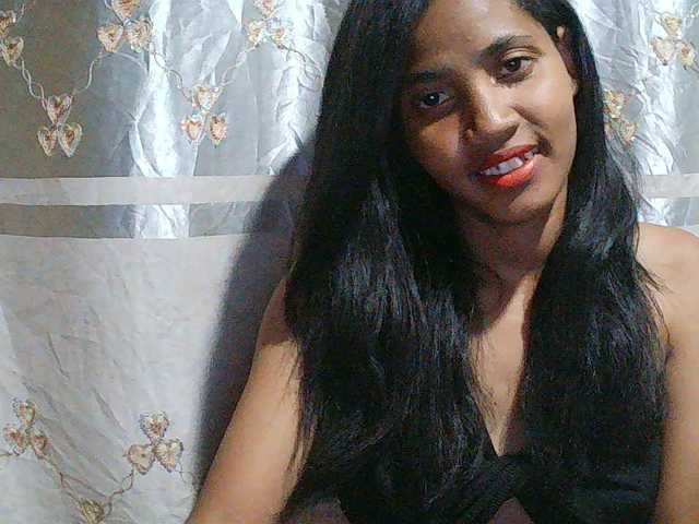Eva-011 live cam on BongaCams