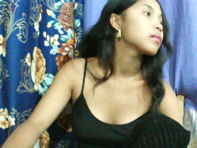 Eva-011 live cam on BongaCams