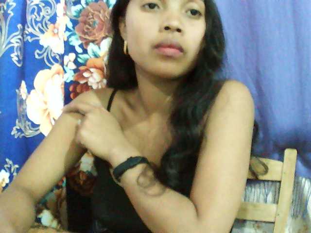 Eva-011 live cam on BongaCams